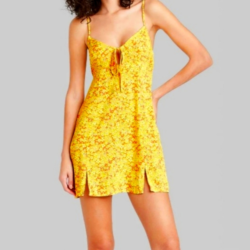 Women's Sleeveless Tie-Front Fit & Flare Woven Dress Yellow Floral
